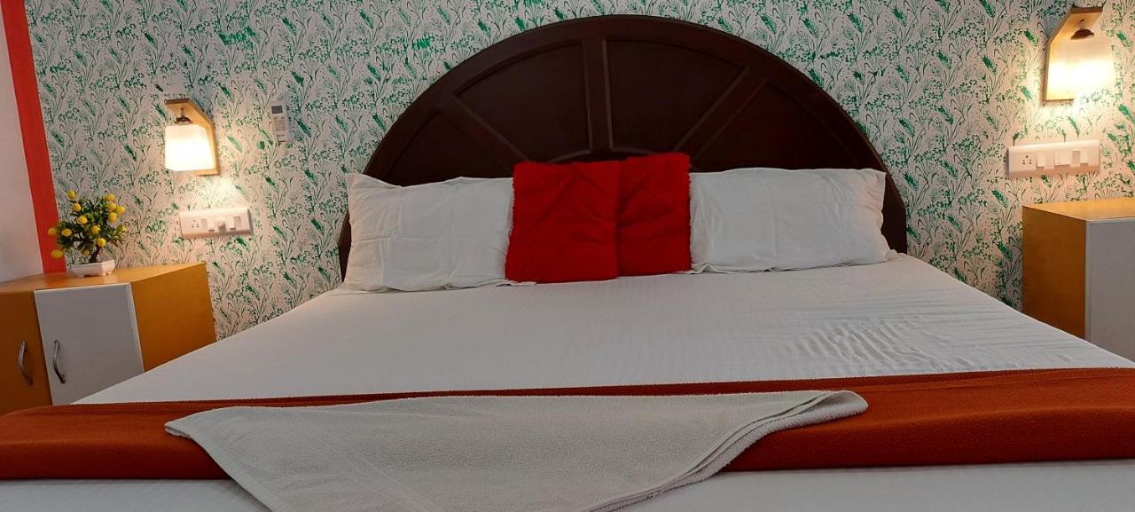 Marari Phoenix Beach Homestay Mararikulam Bagian luar foto