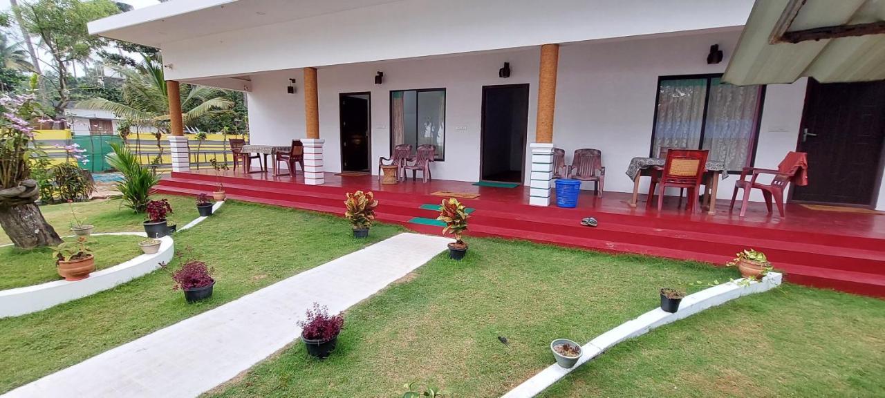 Marari Phoenix Beach Homestay Mararikulam Bagian luar foto