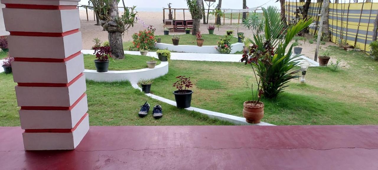 Marari Phoenix Beach Homestay Mararikulam Bagian luar foto